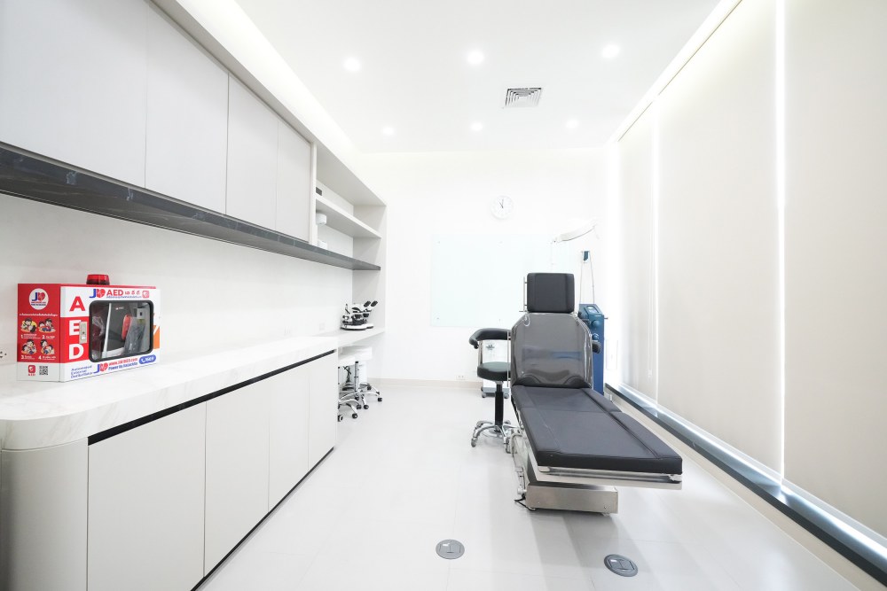 Hertitude CLINIC ขยายสาขาใหม่, ศูนย์การค้าเอ็มสเฟียร์, เฮอร์ทิจูด คลินิก, นวัตกรรมมาตรฐานระดับสากล, นายแพทย์วรพจน์ ศิรามังคลานนท์, นวัตกรรมทางการแพทย์
