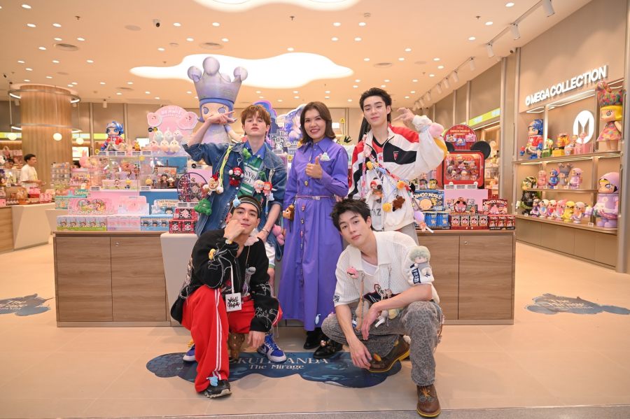 Pop Mart Central Westgate, จัดงานอีเว้นต์สุดยิ่งใหญ่, ศูนย์การค้าเซ็นทรัล เวสต์เกต, ช็อปปิ้งมอลล์ที่ใหญ่ที่สุดในโซนตะวันตก, คุณศิริพร แผลงจันทึก, ดาว - พิมพ์ทอง วชิราคม